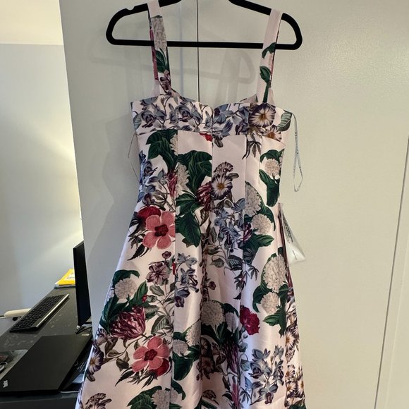 Sylvia Empire Dress - Picture 2 of 2